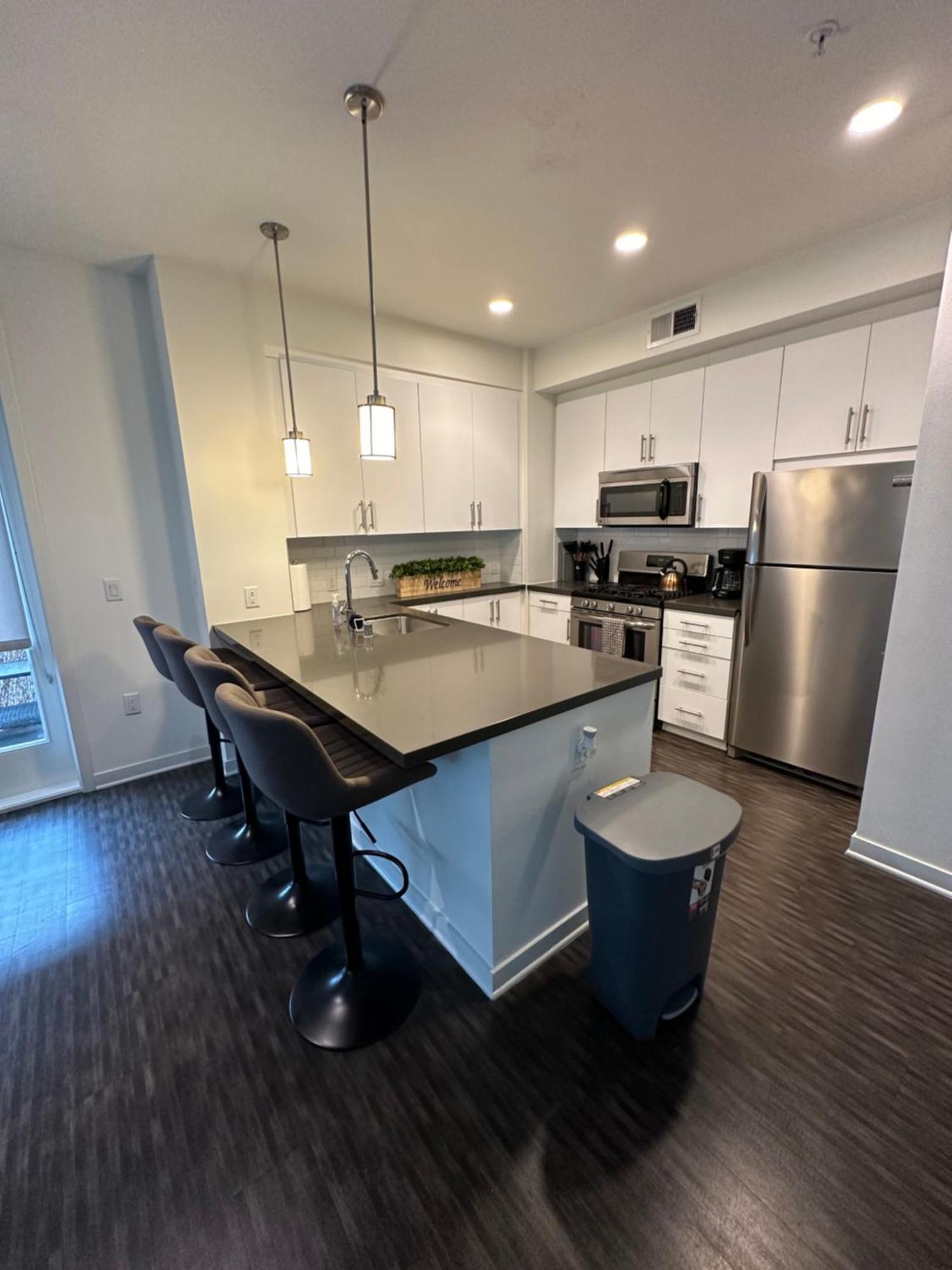 A Spacious 2br With Balcony - Dtla Apartamento *